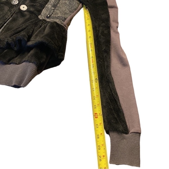 ANGELS Never Die- Statement Jacket- size Medium - Picture 7 of 9